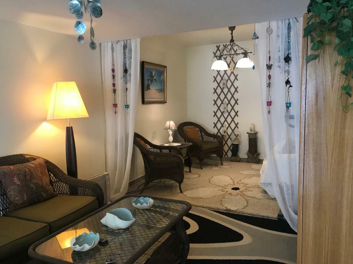 Wonderful Playroom Apartment Атина Екстериор снимка