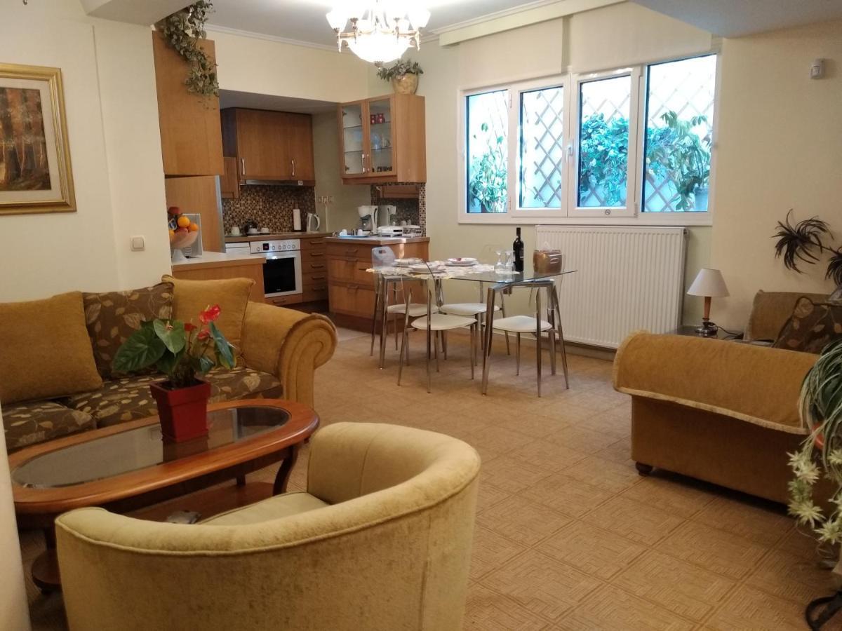 Wonderful Playroom Apartment Атина Екстериор снимка